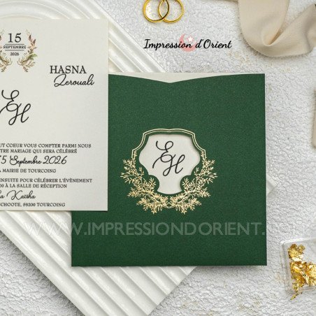 Faire-part mariage vert avec dorure - Carte carré avec initiales