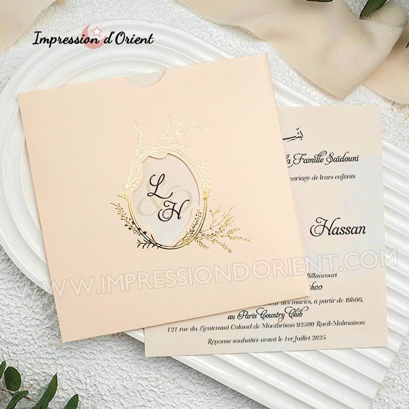 Faire-part TARA - Invitation mariage carré rose clair et or avec initiales